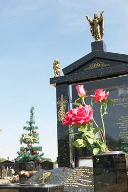 Anthony and Preston Memorials - Chapel Monument