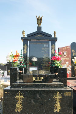Anthony and Preston Memorials - Chapel Monument