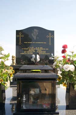 Anthony and Preston Memorials - Single Monument